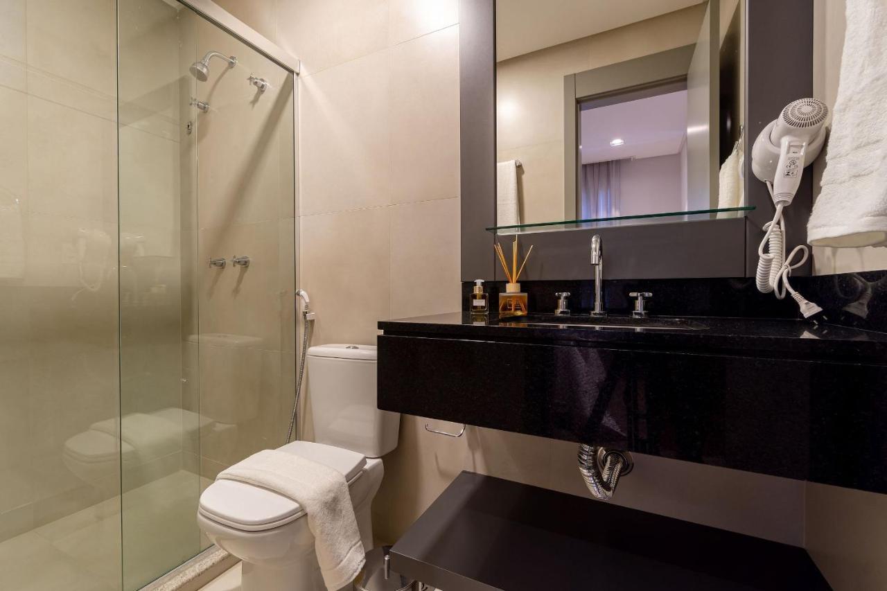 Aion Suites 103 - Compacto E Luxuoso Loft - Rooftop Com Piscina E Academia - A Poucos Passos Da Praia Bombinhas Exteriör bild